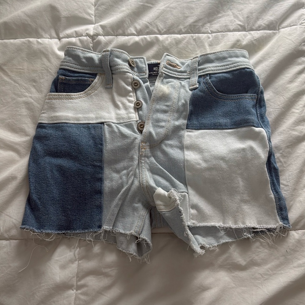 Women’s Hollister shorts